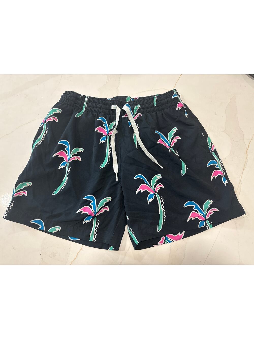 Chubbies Men's Size S Palm Trees 5.5" Classic Swim Trunk Mesh-Lined Beach Pool